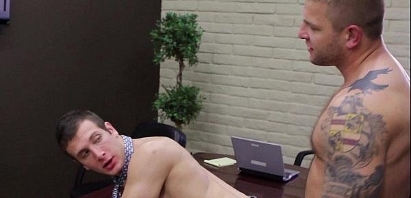  Gaysex office hunk fucked in his ass